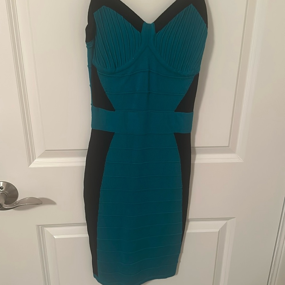 Green and black 2b dress size small